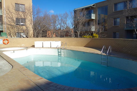 Kingston Comfy Apartment - Accommodation Gladstone 11