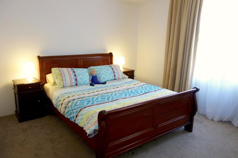 Kingston Comfy Apartment - Accommodation Gladstone 1