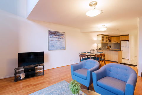 ALLARA CANBERRA - Accommodation Gladstone 1