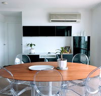 Staying Places - The Avenue - Accommodation Gladstone