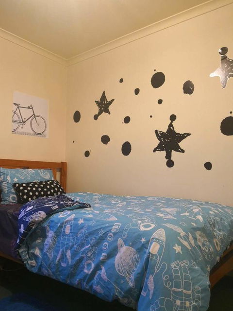 Space And Quiet Safe Room Canberra - Accommodation Gladstone 3