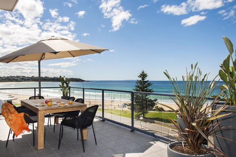 Mollymook Beachfront Penthouse 9 - Accommodation Gladstone 3