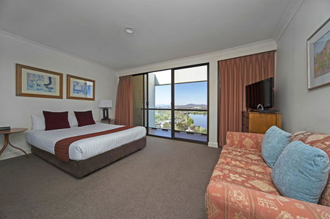 BreakFree Capital Tower Apartments - Accommodation Gladstone 34