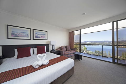 BreakFree Capital Tower Apartments - Accommodation Gladstone 38