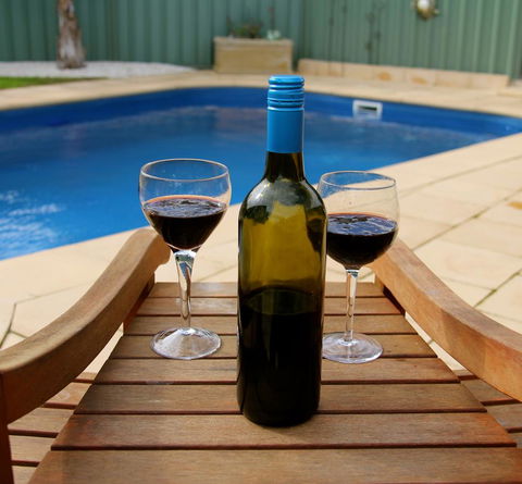 Lure Bed And Breakfast - Accommodation Gladstone 10