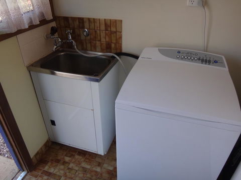 Windana Cottages - Accommodation Gladstone 11