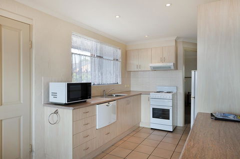 Heritage House Motel & Units - Accommodation Gladstone 23