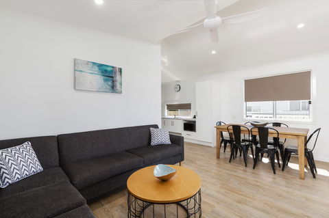 Victor Harbor Holiday Park - Accommodation Gladstone 19