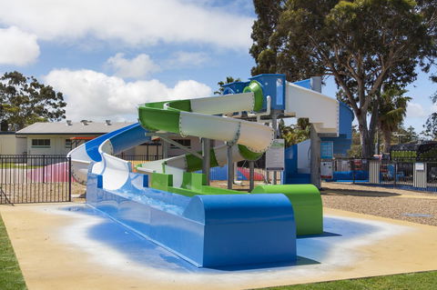 Victor Harbor Holiday Park - Accommodation Gladstone 3