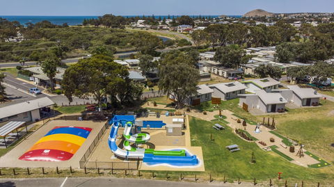 Victor Harbor Holiday Park - Accommodation Gladstone 12