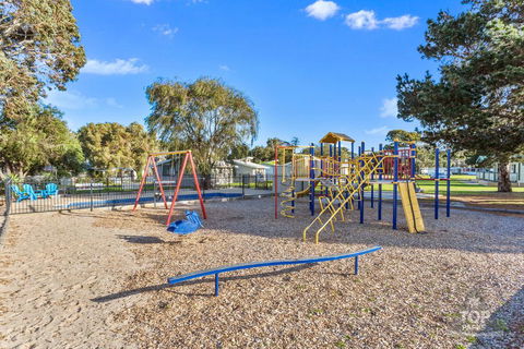 Victor Harbor Holiday Park - Accommodation Gladstone 44