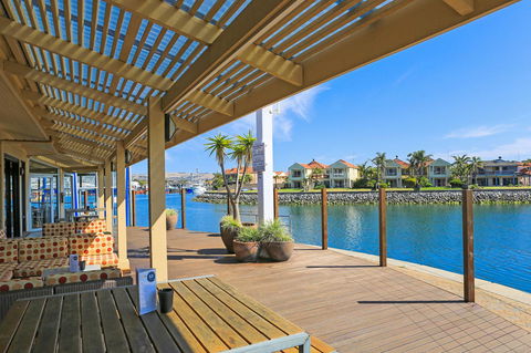 Marina Hotel - Accommodation Gladstone 38