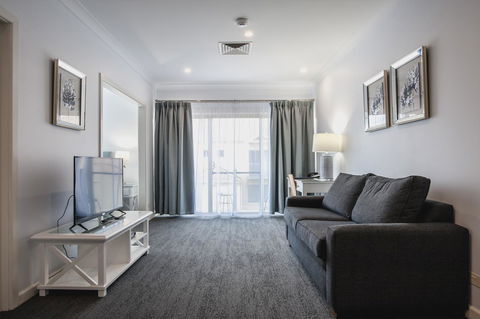 Marina Hotel - Accommodation Gladstone 10
