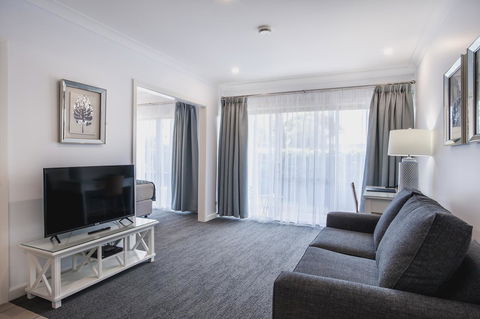 Marina Hotel - Accommodation Gladstone 24