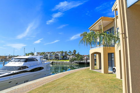 Marina Hotel - Accommodation Gladstone 27