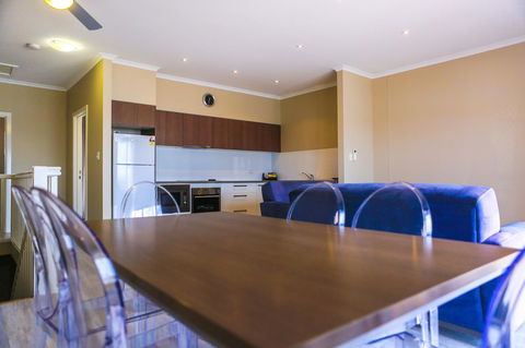 Marina Hotel - Accommodation Gladstone 33