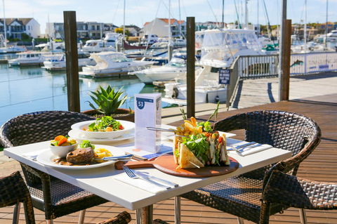 Marina Hotel - Accommodation Gladstone 43