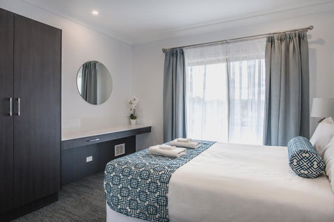 Marina Hotel - Accommodation Gladstone 4