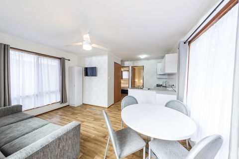 Discovery Parks - Clare - Accommodation Gladstone 5