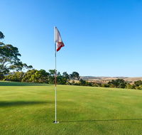 New Terry Hotel  Golf Resort - Accommodation Gladstone