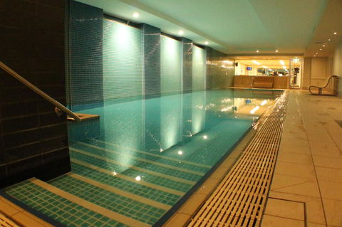 Beachside Luxury Apartments One & Two Bedroom In Beachfront Oaks Pier Building - Accommodation Gladstone 32