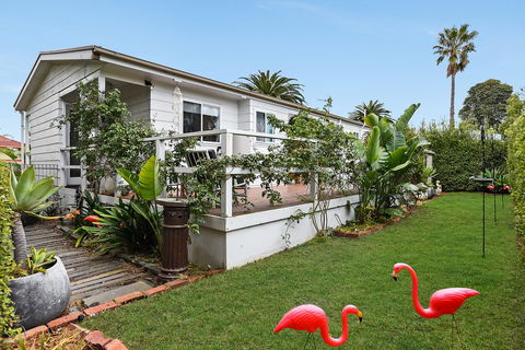 Ainslie Roberts Drive Retreat - Accommodation Gladstone 7
