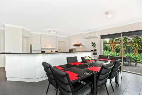 'The Hidden Diamond' - Normanville - Accommodation Gladstone 12