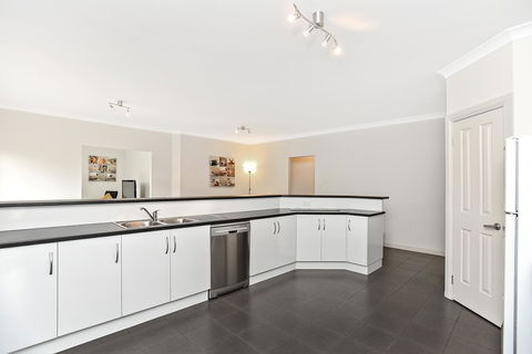 'The Hidden Diamond' - Normanville - Accommodation Gladstone 19