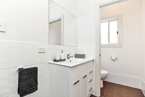 'The Hidden Diamond' - Normanville - Accommodation Gladstone 27