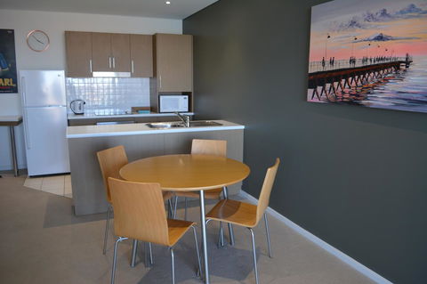 Wallaroo Marina Luxury Apartment - Accommodation Gladstone 19