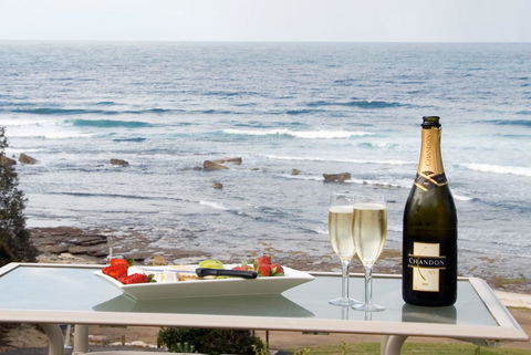 Mollymook Beach Waterfront - Accommodation Gladstone 9