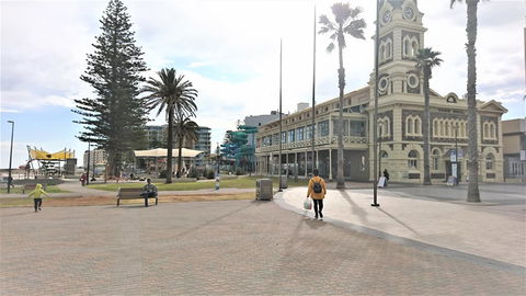 Hi 5 Glenelg Studio Apartment - Accommodation Gladstone 26