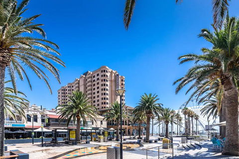 Hi 5 Glenelg Studio Apartment - Accommodation Gladstone 30