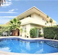 Hi 5 stars Glenelg Studio Apartment - Accommodation Gladstone