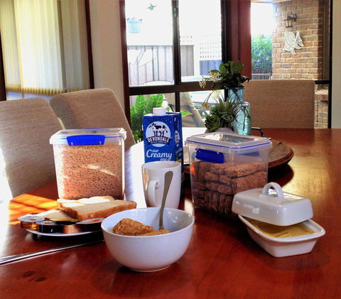 Baronet B & B - Accommodation Gladstone 10