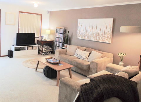 Baronet B & B - Accommodation Gladstone 3