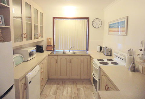 Baronet B & B - Accommodation Gladstone 8