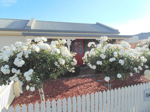 Baronet B & B - Accommodation Gladstone 1