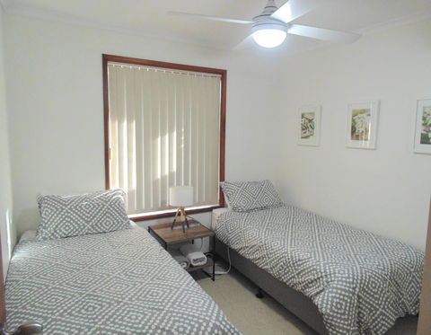 Baronet B & B - Accommodation Gladstone 12