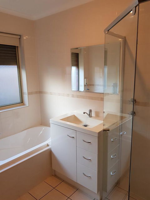 Frog Song At Willunga - Accommodation Gladstone 5