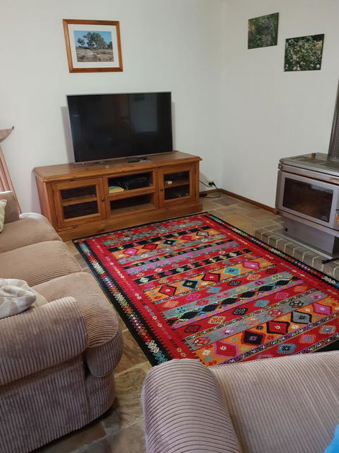 Frog Song At Willunga - Accommodation Gladstone 11