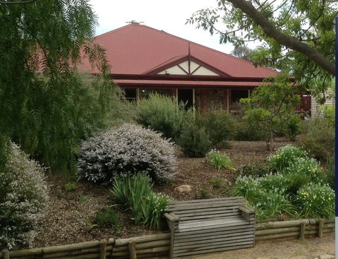 Frog Song At Willunga - Accommodation Gladstone 1