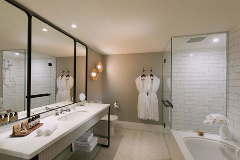 Mayfair Hotel - Accommodation Gladstone 17