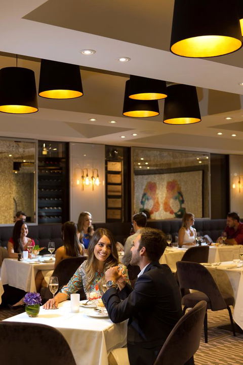 Mayfair Hotel - Accommodation Gladstone 25