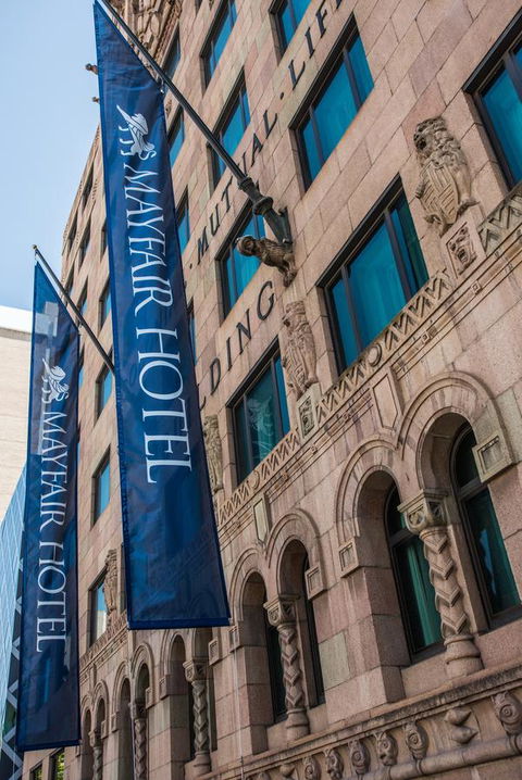 Mayfair Hotel - Accommodation Gladstone 21