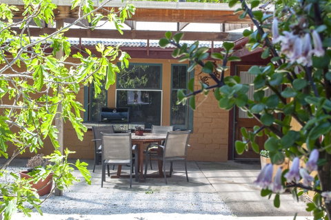 Trevalia Accommodation - Accommodation Gladstone 28