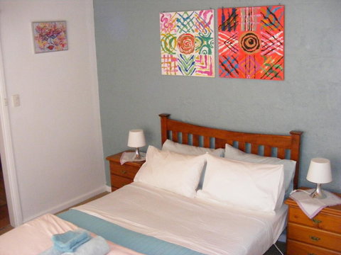 Trevalia Accommodation - Accommodation Gladstone 2