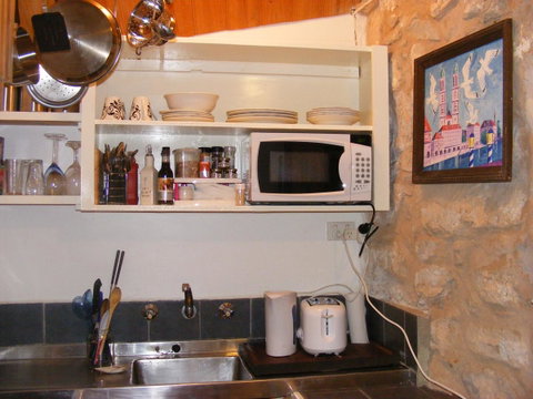 Trevalia Accommodation - Accommodation Gladstone 17