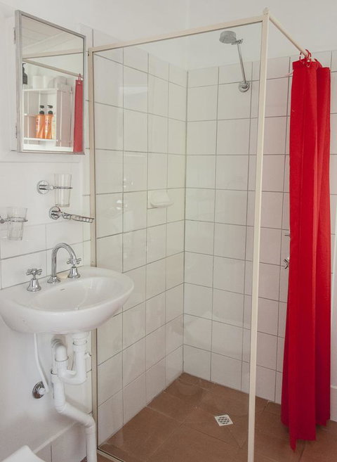 Trevalia Accommodation - Accommodation Gladstone 30