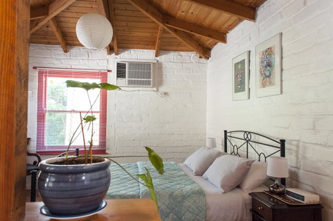 Trevalia Accommodation - Accommodation Gladstone 31